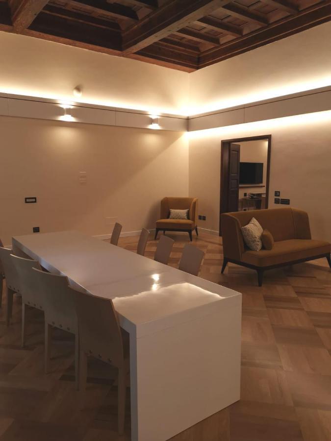 Orafi Tower Apartment Firenze Bagian luar foto